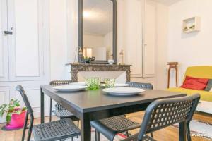 Appartements Le Baldaquin quartier cathedrale-marais : photos des chambres