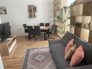 Sorinas Home - Comfortable Apartment near Graz - Free Parking