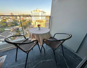 The Astra Sky River Night Bazaar(luxury apartment)