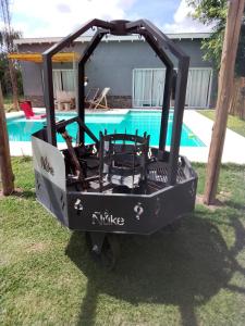 Propiedad Privada con Piscina y parque