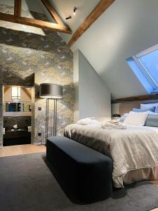 Suite room in Chateau de Vignée