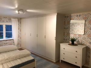 Hus Marie - schwedischer Waldhof in idyllischer Alleinlage mit Kamin