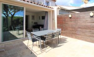 GASJOU - Golfe de St-Tropez - Gassin - Mazet pour 6 personnes dans domaine avec piscine et tennis