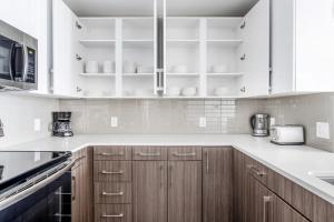 North Station 2br w wd gym nr TD Garden BOS-327A