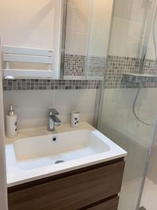 Paris Charenton logement chaleureux & fonctionnel