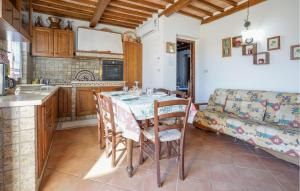 2 Bedroom Nice Apartment In Sovana