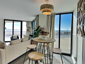 Sunbird Beach Resort 105 West