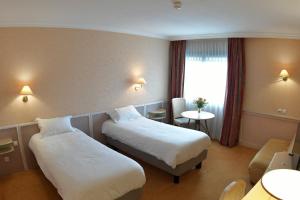 Hotels Logis Lyon Est Porte de l'Ain : photos des chambres