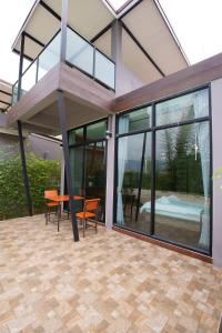 Kwai Tara Riverside Villas