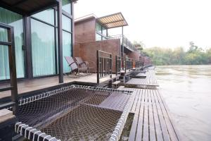 Kwai Tara Riverside Villas