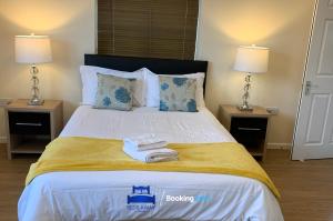 Relocation-Business-Leisure-Fast WIFI-FREE Parking-with 2 En-suites and Garden by Beds Away Short Lets & Serviced Accommodation Oxford