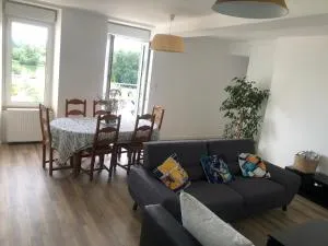 La maison du lac - Isigny-le-Buat