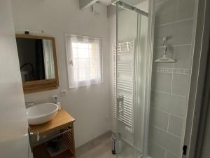 Charmante villa patio avec terrasse - 2 chambres - au port de Capbreton - FR-1-413-126