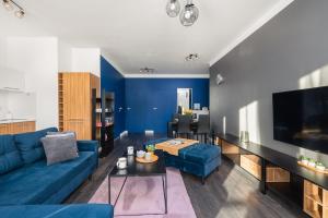 Mysterious Blue Apartment with Two Bedrooms and Balcony in Świnoujście by Renters