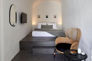 Arxegono Cave Houses Santorini