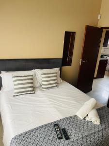 Bela Waterfront Villa