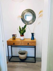 Appartements Appartement T3 rez de jardin-65m2-petit jardin-centre bourg : photos des chambres