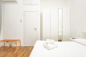 Xenia Apartments - Cozy Luminous flat near Navigli