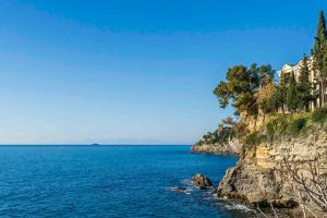 Spacious Apartment in Sori with Large Terrace