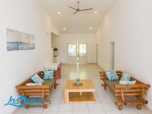 Las Dunas Surf Resort