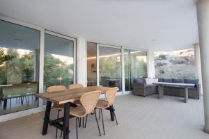 Sea View Apartment Near The Beach