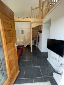 Robins nest, near Sennen Cove, 14 Beaches, Minack