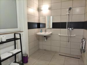 Appart'hotels Appart'Hotel Les ACACIAS courte et longue duree : photos des chambres