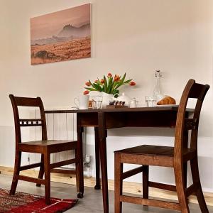 Charming Countryside Barn - Cambrian Cottages