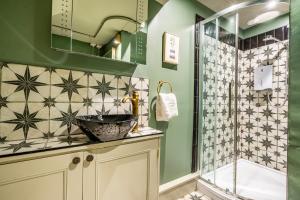 19 High Petergate - Next to York Minster