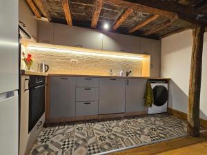 Guest House GURKO 7, 2BR, Top Center, Free Parking