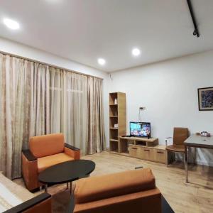 Isani Archi Apartment 547