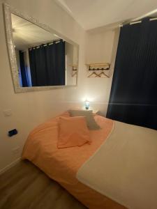 Appartements Studio neuf tout equipe : photos des chambres
