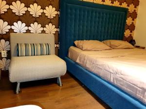 Romana Square Apartment near Old Town - Ultracentral Location