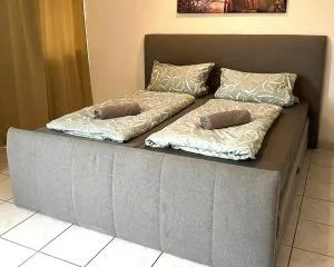 nJoy! EXPO Studio & Zentral - Stuttgart Flughafen & Messe - perfekt für Work & Travel - Aichtal 