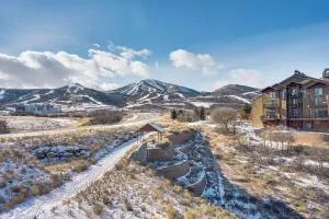All-Season Heber City Condo with Stunning Views! - Cranmer