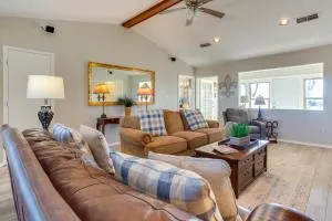 On-Site Lake Access and Fire Pit Bonham Home! - Commerce