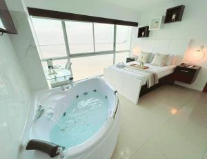 Ecusuites Ejecutiva Mini view río guayas Aeropuerto