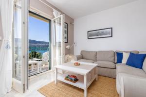 Lula la land (4 adults or family)