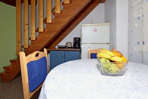 Apartments with WiFi Rijeka - 21879