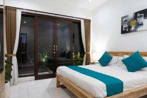 Biệt Thự 3 Phòng Ngủ (Three-Bedroom Villa)
