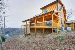 Celina Cabin with View of Dale Hollow Lake! - Red Boiling Springs