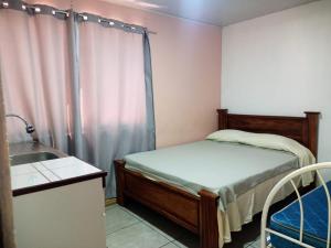 Hogar tico-estadounidense cerca de aeropuerto