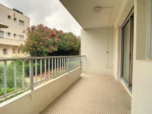 F2 Cabine, Terrasse, Parking, Proximité Plage - FR-1-715-81