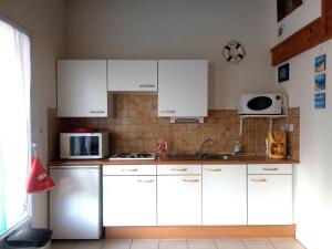 Maisonnette à 600m de la mer avec piscine et parking privé - FR-1-231-295