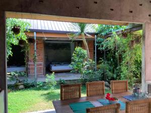 Villa di Bukit Lawang: LocalDailyLife, near Jungle