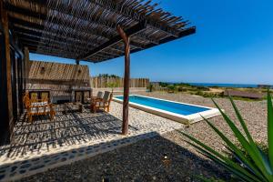 Casa Macondo - Casa de playa en Vichayito by WiroHouse