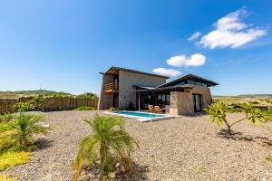 Casa Macondo - Casa de playa en Vichayito by WiroHouse