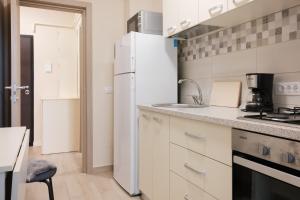 Konstanzer 44 - 1 camera, bucaterie, aer conditionat, masina de spalat