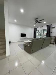 Eyu Sweet Home in Sitiawan 10-13 pax free wifi - Simpang Dua