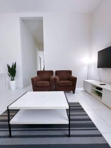 Cosy House For Family Or Group In Bukit Beruang Melaka